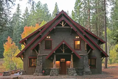 Image de Ashland Lodge Style House avec patio et 5 vélos Mtn!