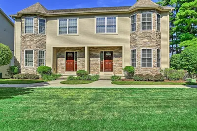 Image de Lake George Townhome w \/ vue sur l'eau, Patio & Grill!
