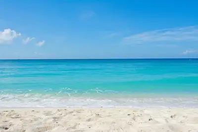 Image de White Sands # 1: Condo 1 Br / 1 Ba à Seven Mile Beach, pour 4 personnes