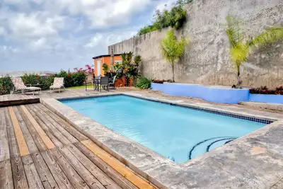 Image de Vieques Island House w / Vue imprenable et piscine!