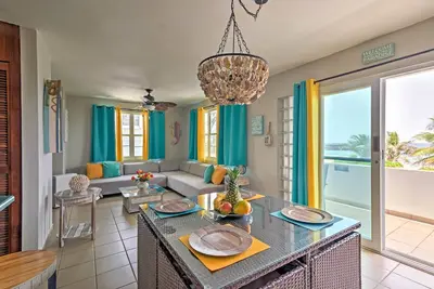 Image de Chic Beachfront ManatĂ Condo-Walk Ă Mar Chiquita