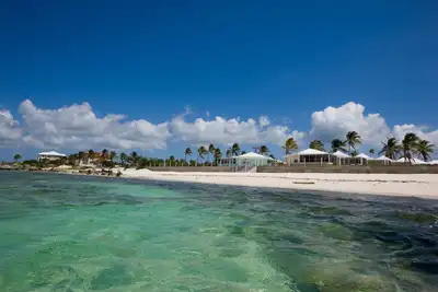 Image de Kozy Kai - Sealodge # 17 - Romantique plage de vacances en Cayman Kai