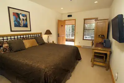 Image de Chambre King Lock-off Abordable à Bear Creek Lodge, Co
