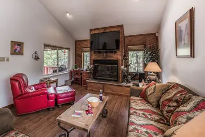Image de DreamCatcher, 2 Chambres, pour 6, Chaînes de cinéma, Bois Foyer