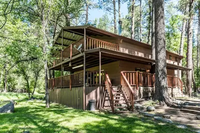 Image de Sleepy Hollow on the River, 3 chambres, 8 couchages, bain à remous, babyfoot
