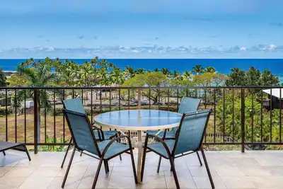 Image de Kbv 304 Top Floor Condo: Vue sur la mer immense, Ascenseurs, Plage distance de marche!