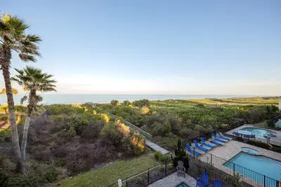 Image de Cinnamon Beach Nautilus, Ocean Front, 6 chambres, 12 couchages, piscine privée