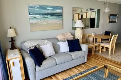 Image de Grandes Vues De Ce 2 Chambres Ocean Front Condo