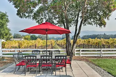 Image de Belle maison Sonoma w \/ Vues de patio et vignoble!