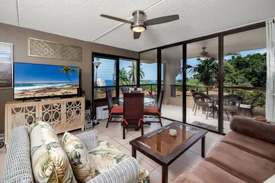Image de Remodele En 2017! Ocean View, Énorme Lanai, marchez vers la ville! Ascenseur, Ac! !