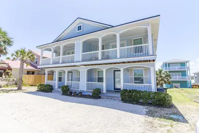 Image de Avery's Ocean Breeze B, vue sur l'océan, 3 chambres à coucher, Animaux admis, 6 personnes