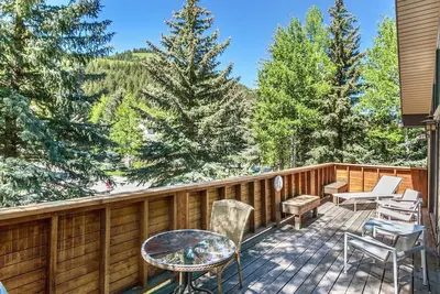 Image de 10 min à Vail ou Beaver Crk, Eagle Vail Home w \/ Sunny Mtn Views, Expansive Upper Deck, includes A \/ C