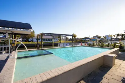 Image de 5 chambres - Maison de luxe - Près de la plage - Lemon Drop Home