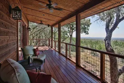 Image de Haut de gamme Luxury Cabin! A tout Jacuzzi, Cheminée, Vues magnifiques! ! !