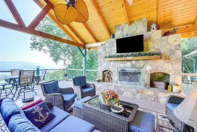 Image de «Chatuge Overlook» Hiawassee House w / Views!