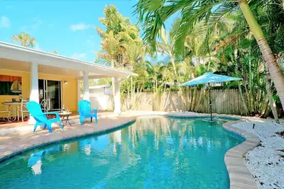 Image de Coral Breeze (A) Parfait 2 chambres / 2 salles de bain avec piscine privée! Animaux acceptés