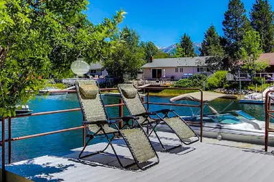 Image de Tahoe Keys Villa - Table de billard, sauna, Waterfront Dock