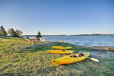 Image de Oceanfront Sullivan Cottage sur 6 acres w \/ Kayak!