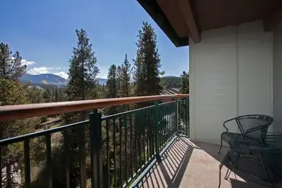 Great Breckenridge Location, Ski-In / Out, 1 bloc de la rue principale, une vue imprenable, et Hot Tubs!