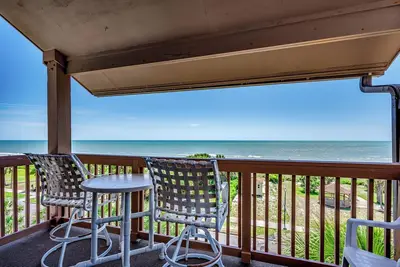 Image de Grand Condo Oceanfront 3 chambres et 2 salles de bain - Disponible par Anchorage Rentals
