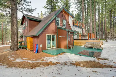 Image de Amenity-Filled Home 1 Mi. à la station de ski céleste!
