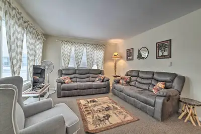 Image de Cozy Houghton Lake Heights Cottage w / cour privée