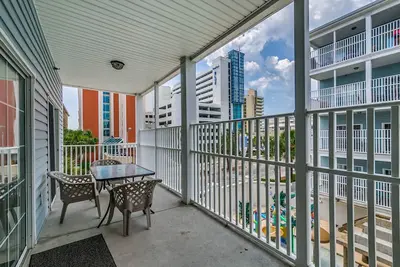Image de Ocean Blvd 4 Bedroom, Lazy River Idéal pour les familles.