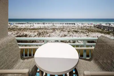 Image de Pelican Isle 214: Visitez La CÔTE avec le Plus! Élégant Beach Front, piscine!