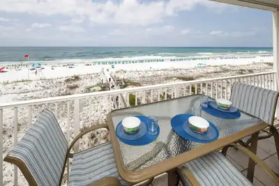 Image de Gulf Dunes 402: Garage Parking, Golf Gratuit, Service de plage gratuit inclus!