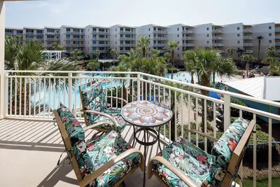 Image de Waterscape B310: Beau 2bed / 2. 5 salles de bain, vue sur la plage, rivière artificielle, films gratuits