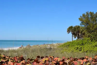 Image de Seaside Beach House 101: 2 Br / 2 Ba condo Holmes Beach, pour 4 personnes