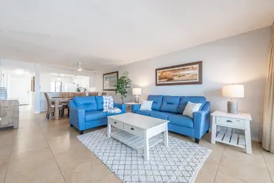 Image de En bord de mer @ Sandcastles! Ocean View & New Reno! !