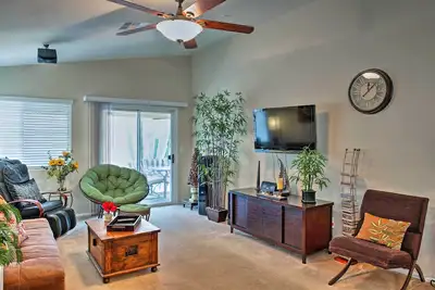 Image de 3br Las Vegas House w / Grill & Porche couvert!
