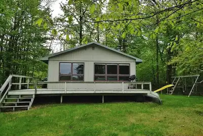 Image de 2br Longville Cabin w / vue sur le lac immaculé!