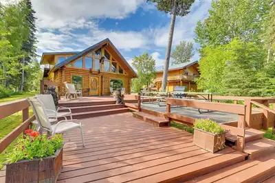 Image de Camps de pêche Soldotna avec quai sur la rivière Kenai!
