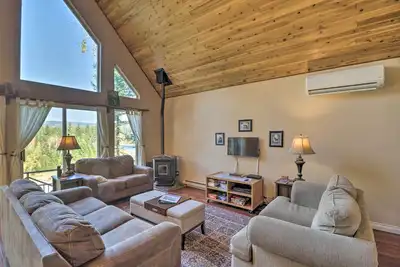 Image de 3br Hungry Horse House w / Massive Deck!