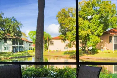 Image de Magnifique condo 2 Br \/ 2 Ba dans la communauté style resort # 4430