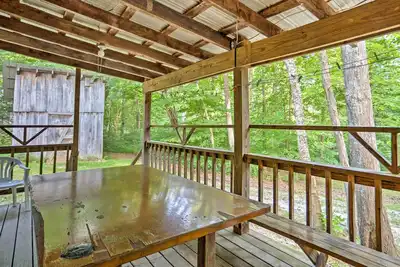 Image de Cabine Taswell rustique avec vues boisées - Promenade au lac!