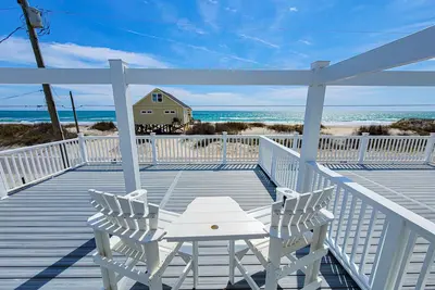 Image de Elysium - Rabais D'ÉTÉ! ! - Décor de plage élégant avec une vue imprenable sur l'océan
