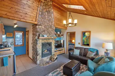 Image de Cabine Schroeder avec pont - Directement sur le lac Supérieur!