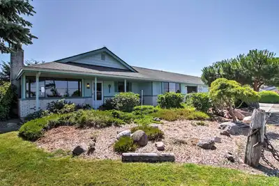 Image de 3br Sequim Condo w \/ View - Promenade à la plage privée!