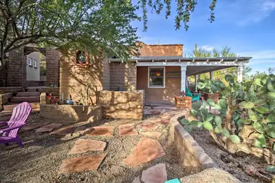 Image de 'Esperanza' - Maison Tucson pittoresque avec bain à remous et patio!