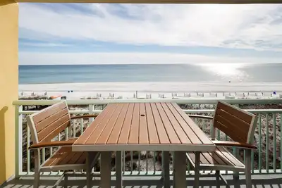 Image de Pelican Isle 407: Respirez dans ce Luxurious Gulf Front! Avantages gratuits!