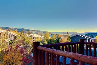 Image de Hors-saison, offres d'été! Superbes vues, 3-Level, End-Unit, grande ville d'accueil