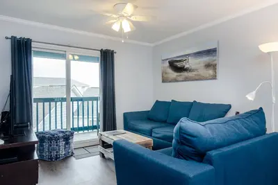 Image de Appartement de 2 chambres à l'étage supérieur à seulement des blocs de la jetée de pêche de North End
