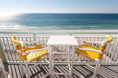 Image de Pelican Isle 611: Magnifique front de mer 2 lits pour 8 personnes! Wifi gratuit, Golf, Film