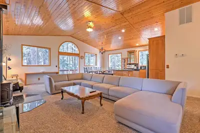Image de Truckee Home avec accès facile à Tahoe Donner