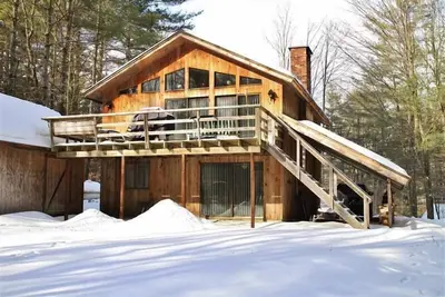 Image de South Londonderry Home, Ă pied du domaine skiable de Magic Mtn