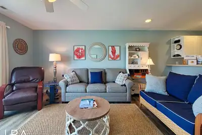 Image de Turtle Cove 223 - C-Notes - Maison avec vue sur la plage et vue sur le sable avec piscine et accès à la plage!