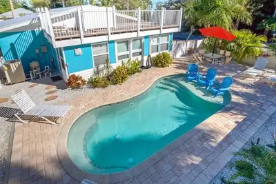 Image de Piscine chauffée à proximité de la plage WiFi gratuit et Trolley Dog Friendly!